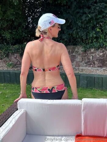 Full leaked Emily regent private photo