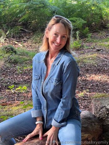 Full leaked Emily regent private photo