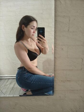 Full leaked Emily toh private photo