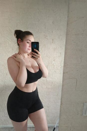 Full leaked Emily toh private photo