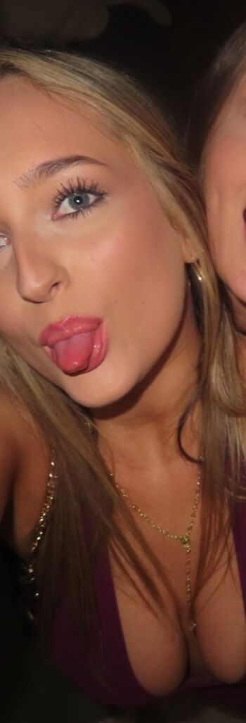 Full leaked Emily yyoung private photo