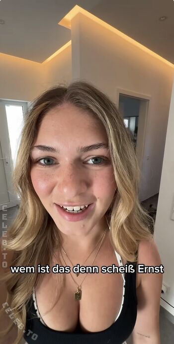 Full leaked Emilylior private photo