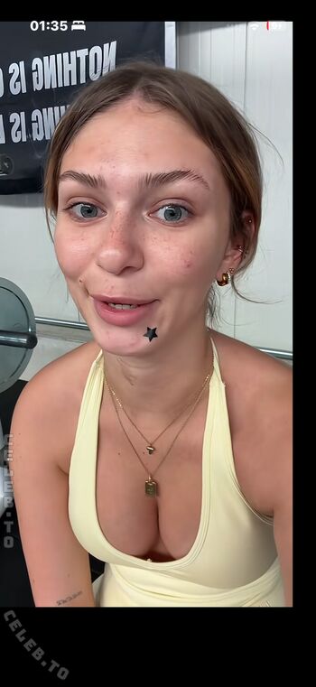 Full leaked Emilylior private photo