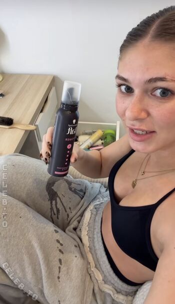 Full leaked Emilylior private photo