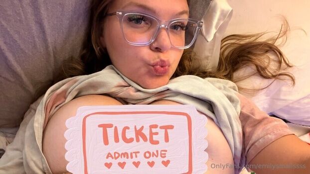 Full leaked Emilylittless private photo