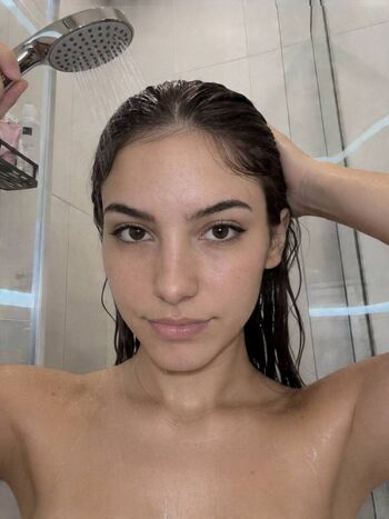 Full leaked Emilysal private photo