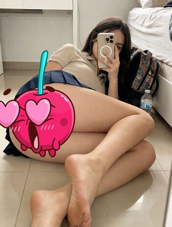 Full leaked Emilysal private photo