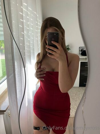 Full leaked Emilyxross private photo