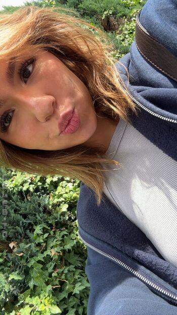 Full leaked Emilyynl private photo