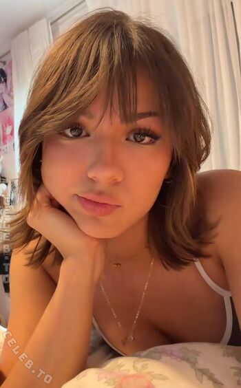Full leaked Emilyynl private photo