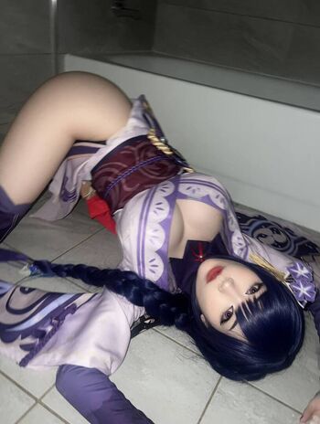 Full leaked Emiru page private photo