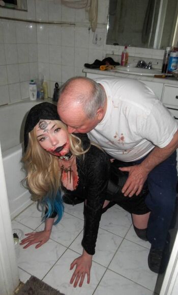 Full leaked Emiru page private photo