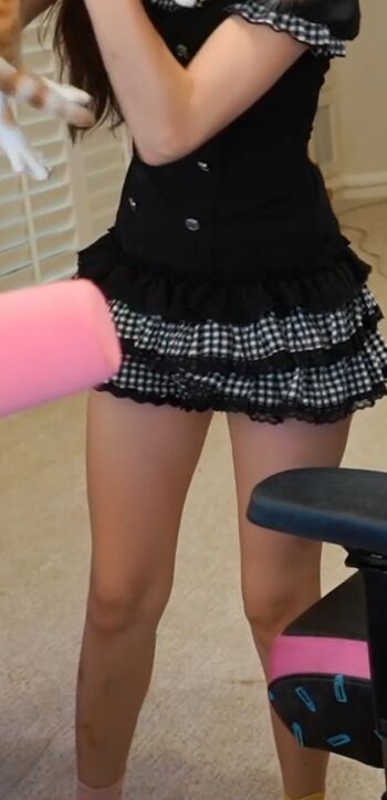 Full leaked Emiru  page private photo