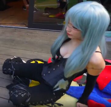 Full leaked Emiru  page private photo