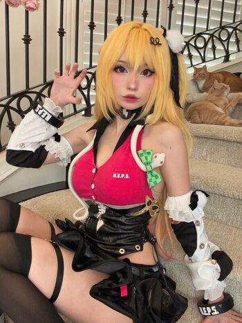 Full leaked Emiru  page private photo