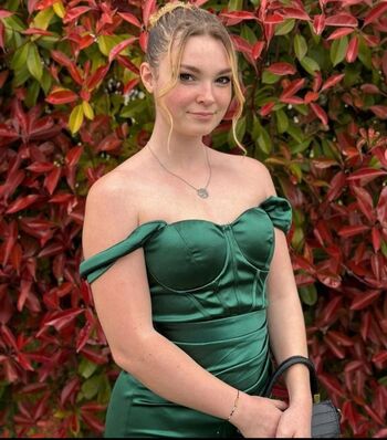 Full leaked Emma private photo