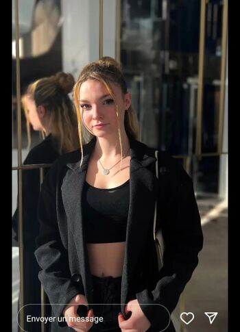 Full leaked Emma private photo