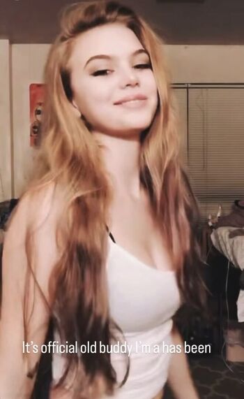 Full leaked Emma beardsley private photo
