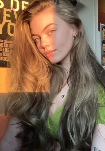 Full leaked Emma beardsley private photo