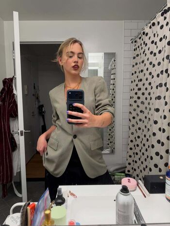 Full leaked Emma brooks private photo
