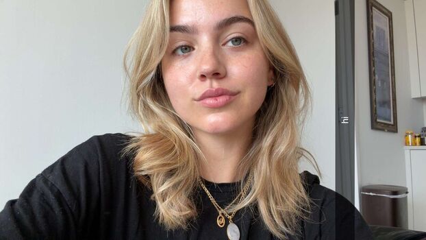 Full leaked Emma brooks private photo