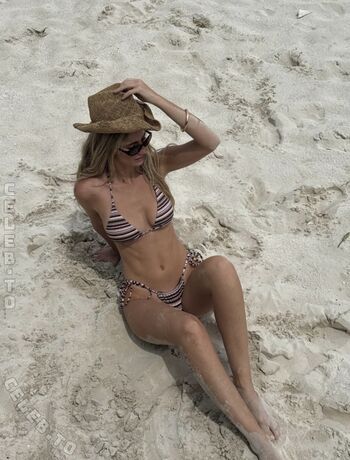 Full leaked Emma burnze private photo