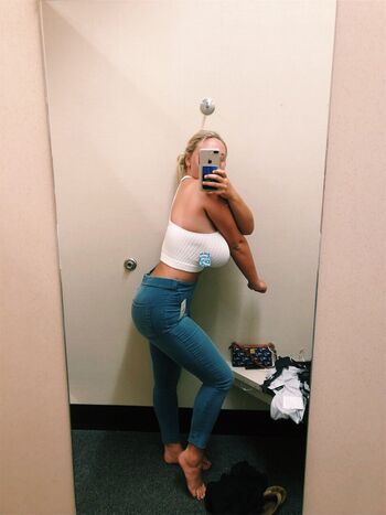 Full leaked Emma burzynski page private photo