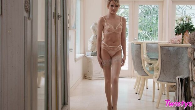 Full leaked Emma hix private photo