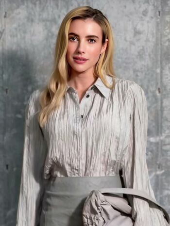 Full leaked Emma roberts private photo