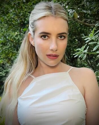 Full leaked Emma roberts private photo