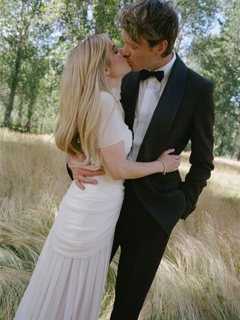 Full leaked Emma roberts private photo