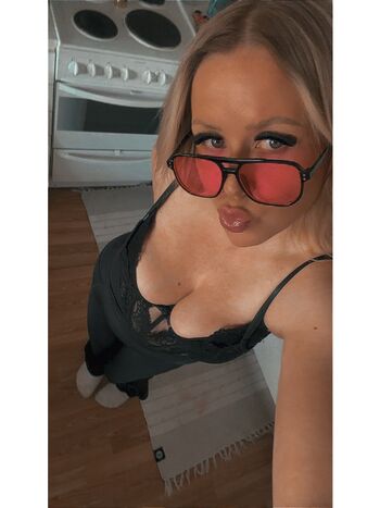 Full leaked Emma solander private photo