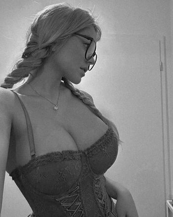 Full leaked Tara yummy/ private photo