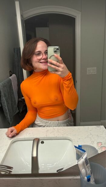 Full leaked Emmaclarkee private photo