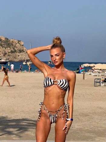 Full leaked Emmajanestevens private photo