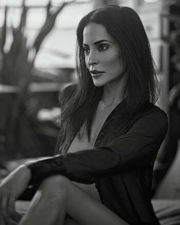 Full leaked Emmanuelle vaugier private photo