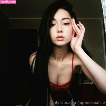 Full leaked Emmasnowww private photo