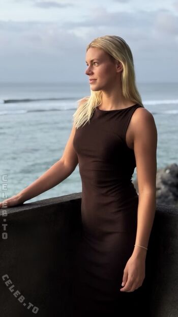 Full leaked Emmi schmidt private photo
