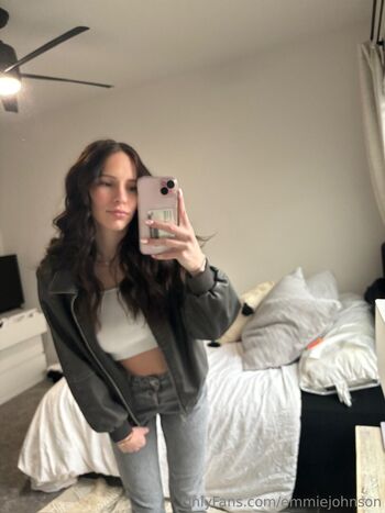 Full leaked Emmiejohnson page private photo