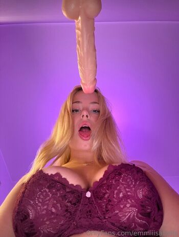 Full leaked Emmiiisabella  page private photo