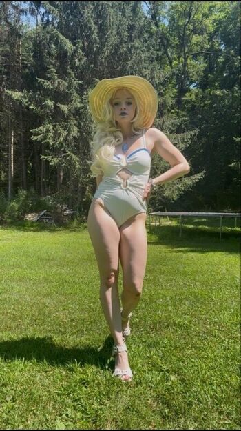 Full leaked Emmy speens private photo