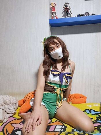 Full leaked Emmy private photo