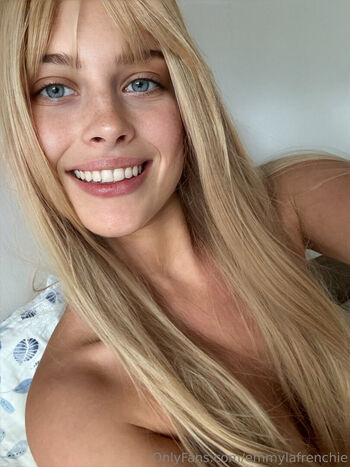 Full leaked Emmylafrenchie private photo