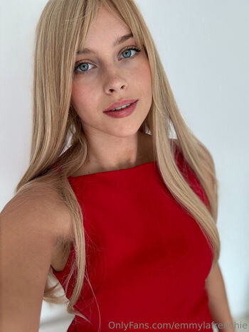 Full leaked Emmylafrenchie private photo