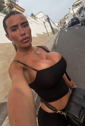 Full leaked Emmymxoxo private photo