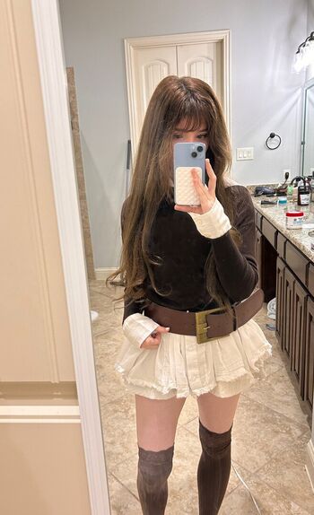 Full leaked Emmyuh private photo
