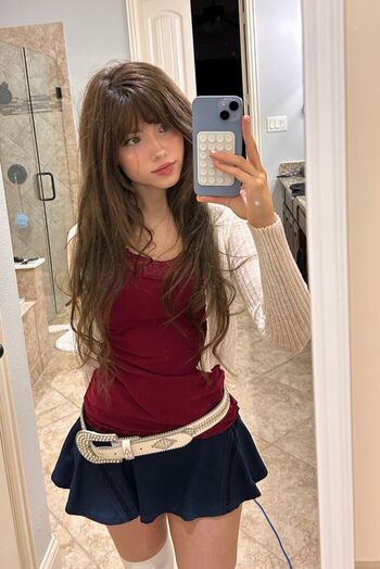 Full leaked Emmyuh private photo