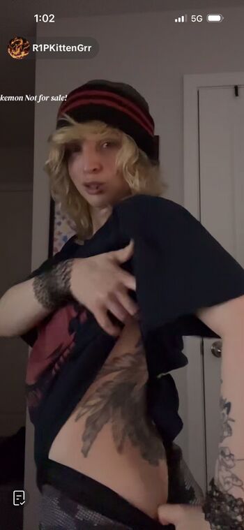 Full leaked Emo eevee private photo