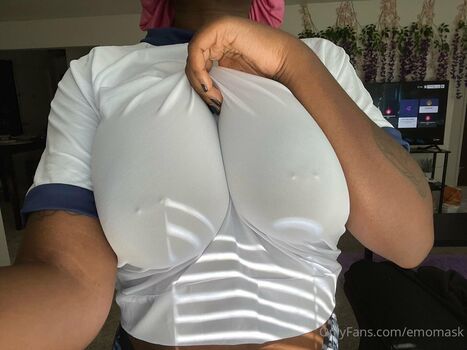 Full leaked Emomask private photo