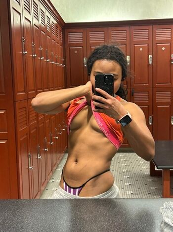 Full leaked Emorie private photo